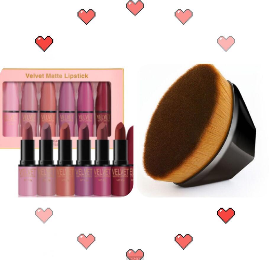 Coffret rouges à lèvres mat Moyyudé avec six teintes variées et pinceau de maquillage
