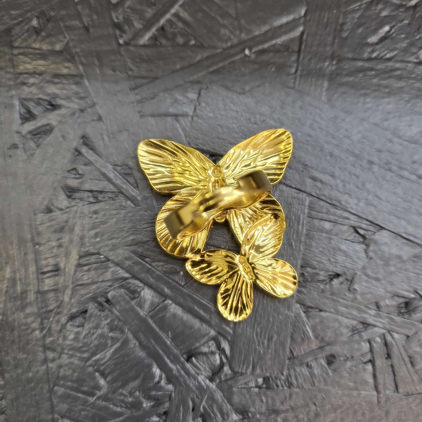 Bague Papillon Dorée Ajourée – Élégance Poétique pour Femme - Moyyudé
