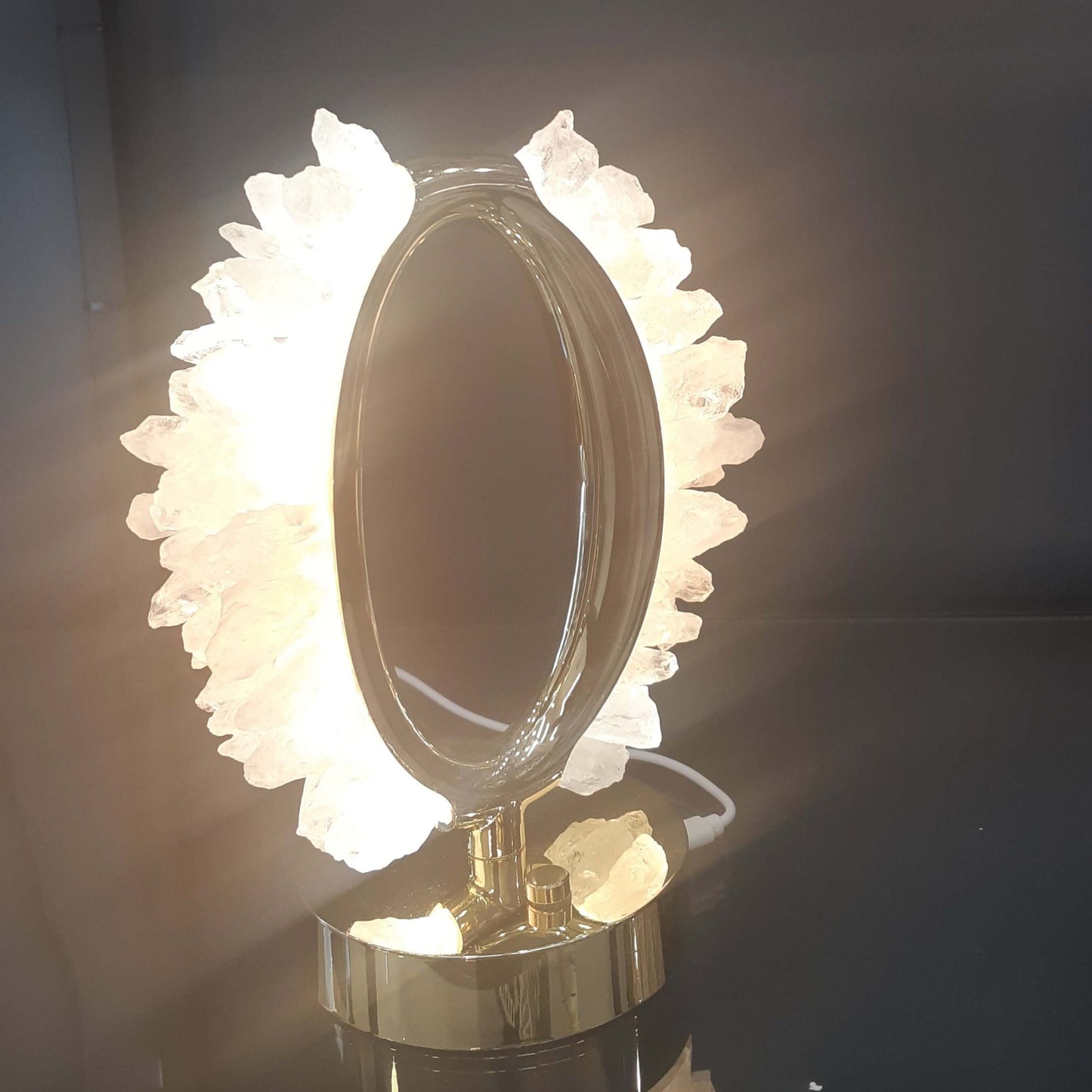 Lampe Design en Cristal de Roche – Éclat Zen Lumière by Moyyudé - Moyyudé