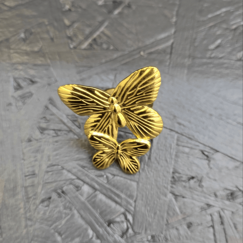 Bague Papillon Dorée Ajourée – Élégance Poétique pour Femme - Moyyudé