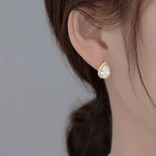 Boucles d’Oreilles Style Français avec Zircon – Élégance Discrète et Raffinée - Moyyudé