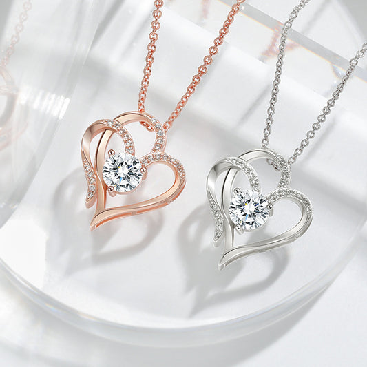 Colliers Élégance Maman Moyyudé en forme de cœur en or rose et argent décorés de pierres précieuses cadeau de luxe pour femme
