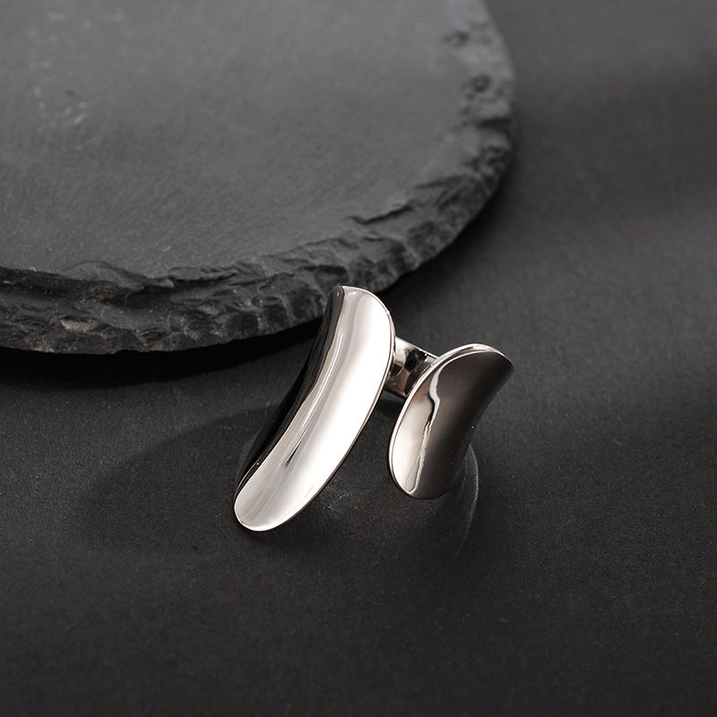 Women's Fashion Light Pasta Finger Ring - Moyyudé