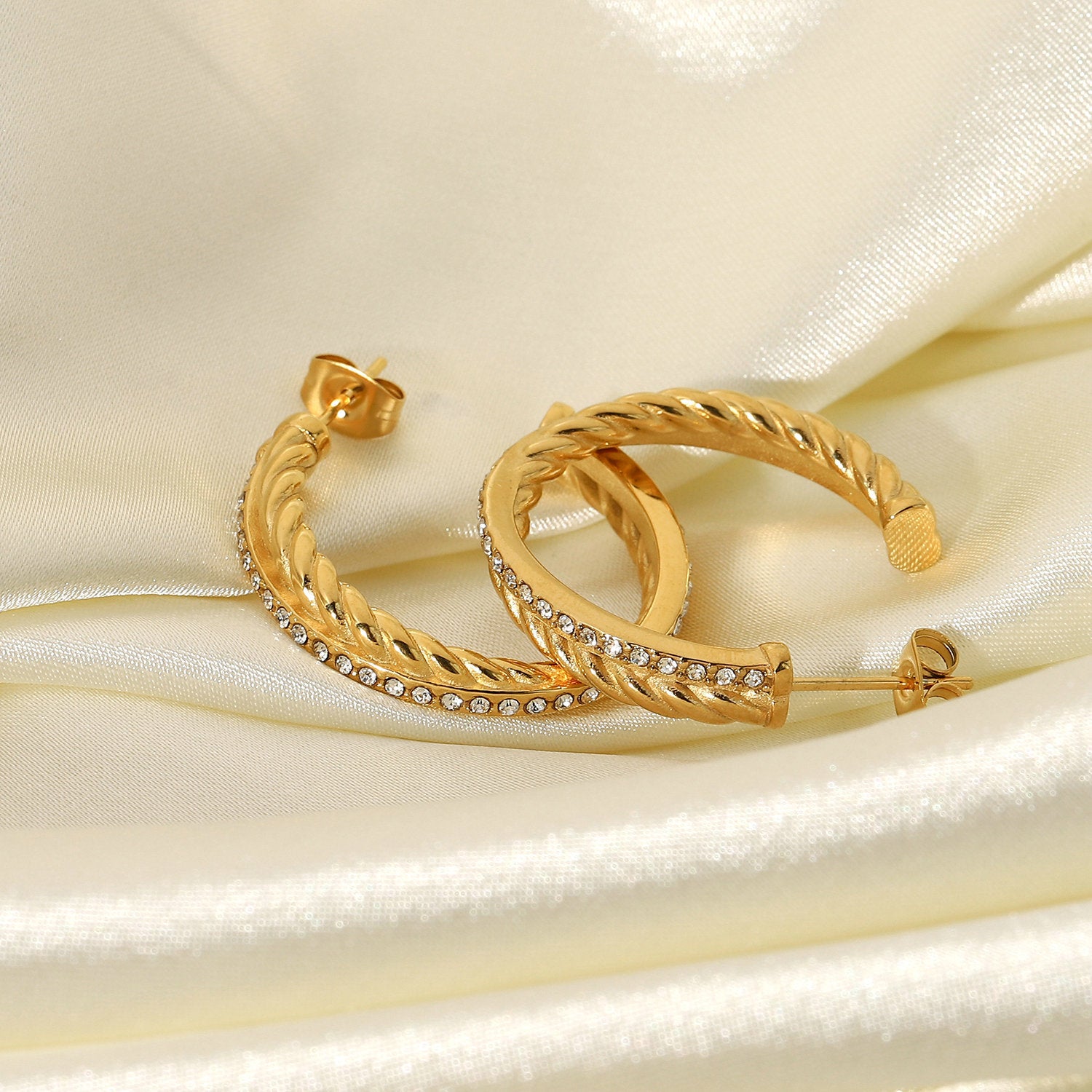 18K Gold-plated Stainless Steel Zircon Twist Cross C-shaped Earrings - Moyyudé